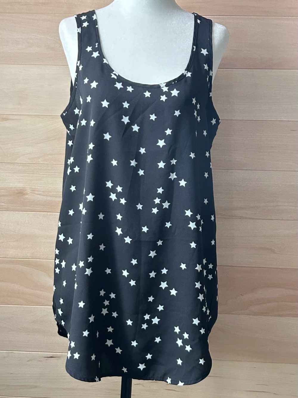 Ricki's Black Tank Top White Star Print size medium sleeveless lightweight
